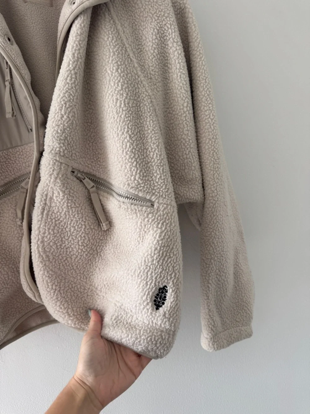 FREE PEOPLE Hit The Slopes Fleece in Muted Beige S - Picture 4 of 5
